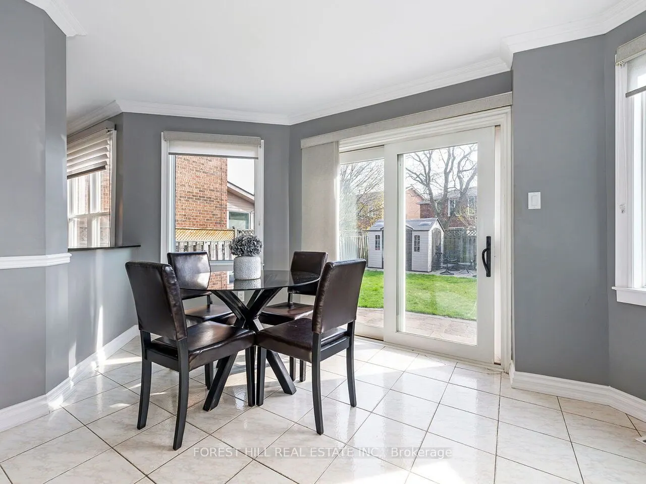 4174 Rossland Crescent
