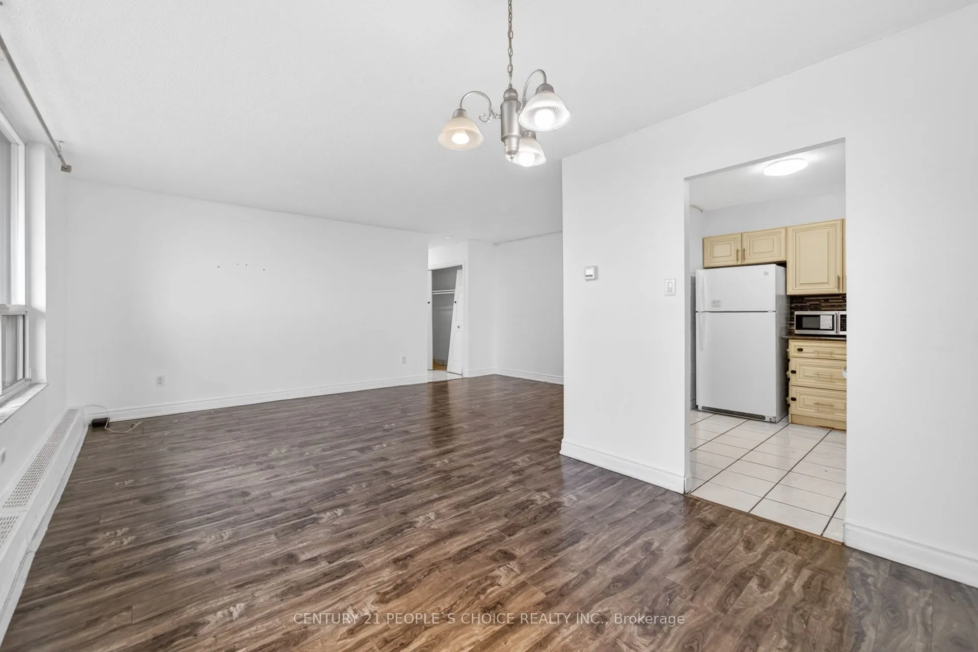 3390 Weston Road #902