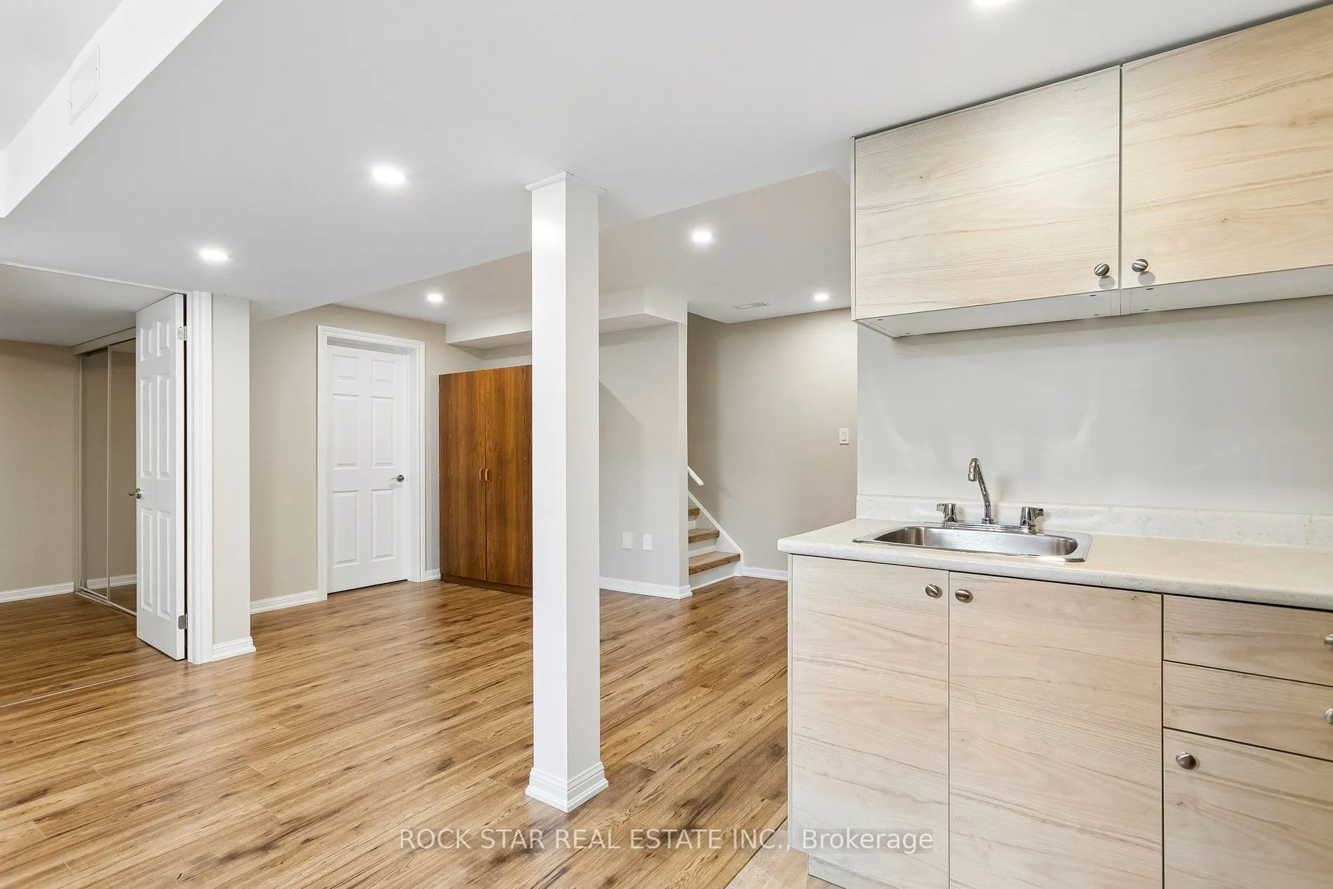 10 Klemscott Road