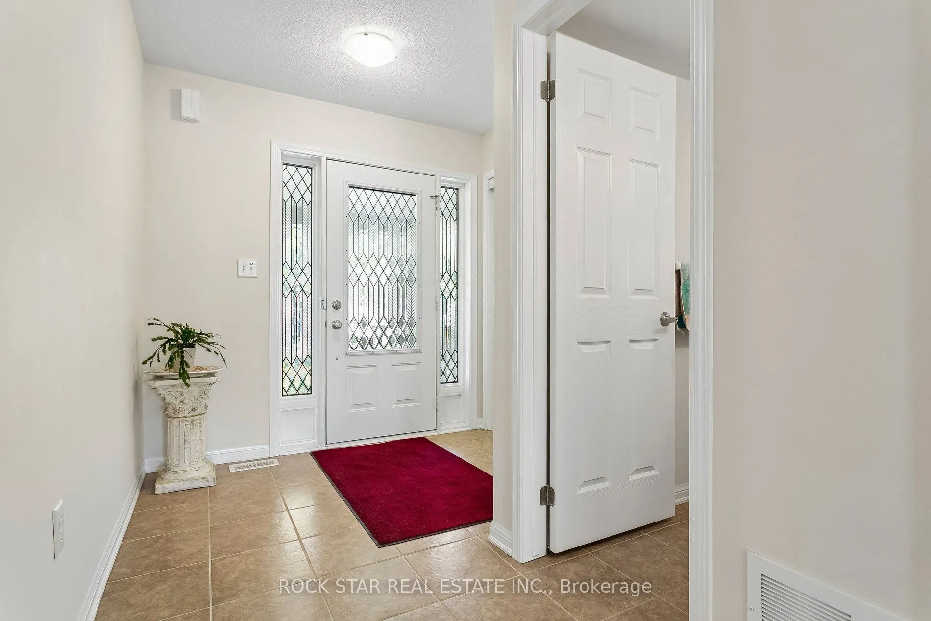 10 Klemscott Road