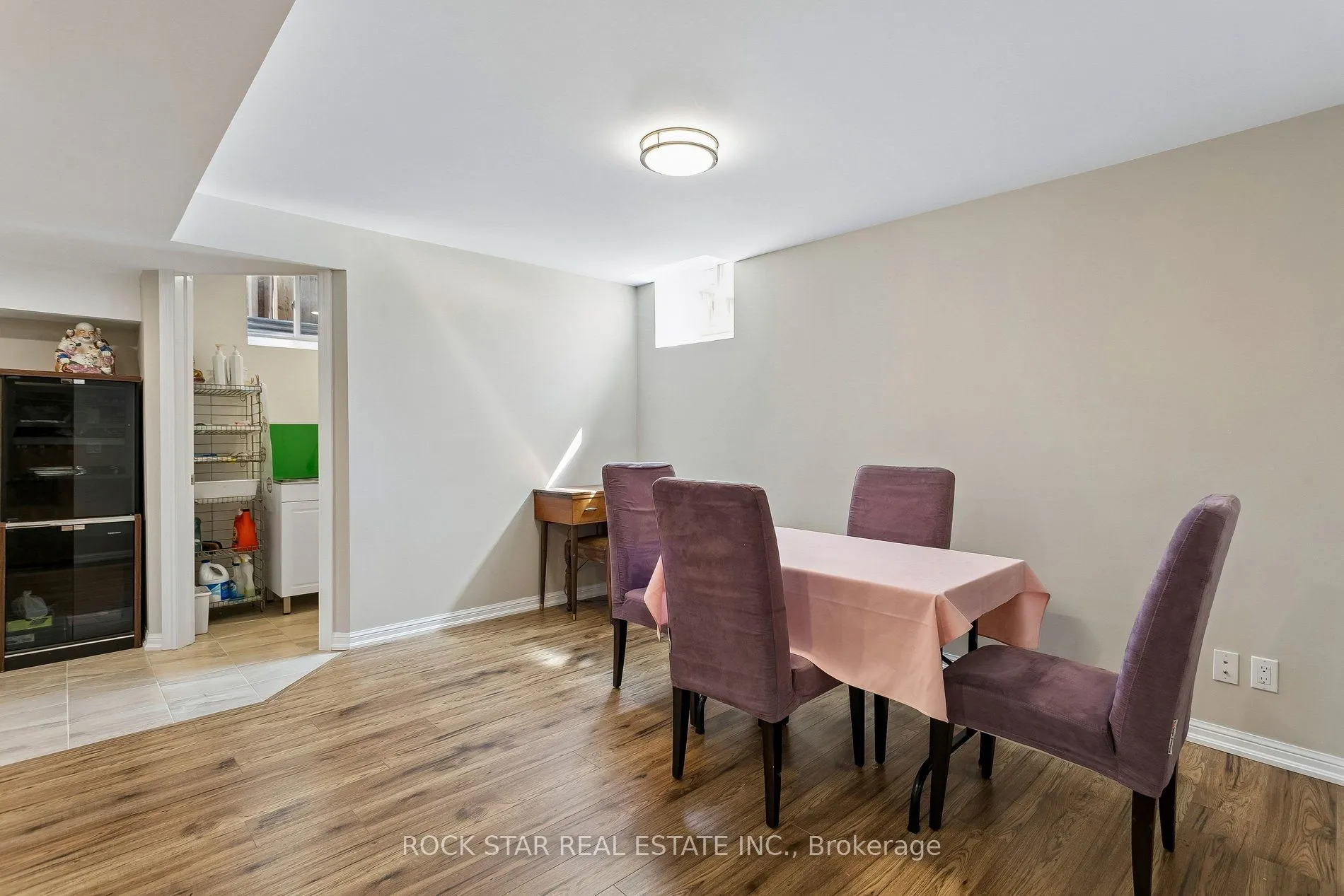 10 Klemscott Road