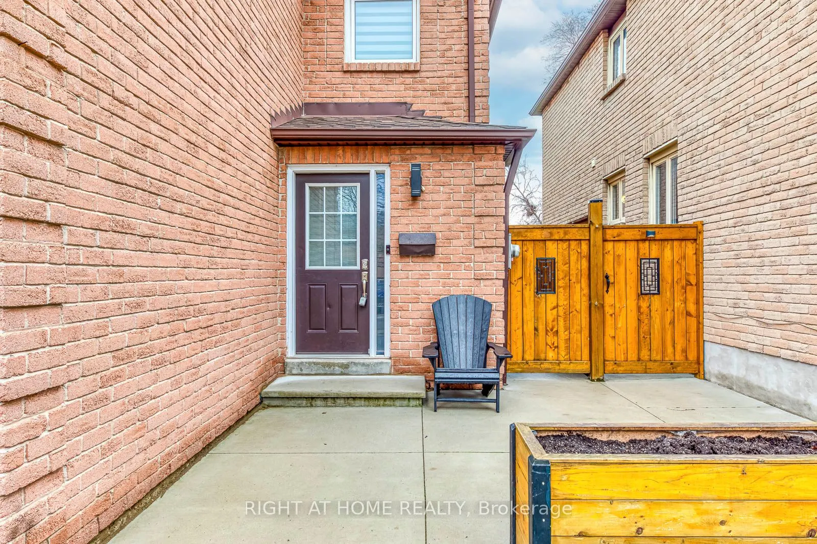 4164 Forest Fire Crescent