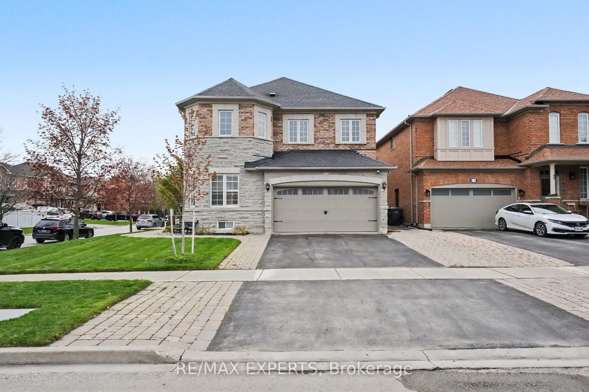 2 Ironhorse Crescent