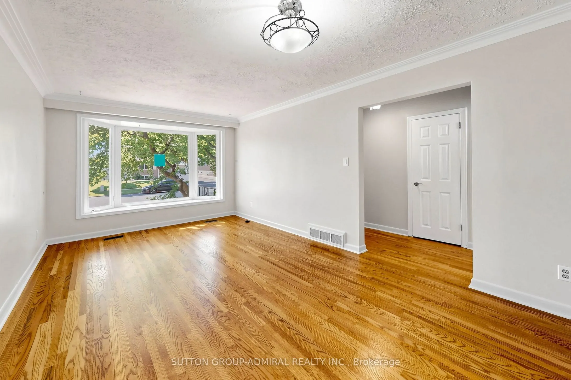 34 Paragon Road