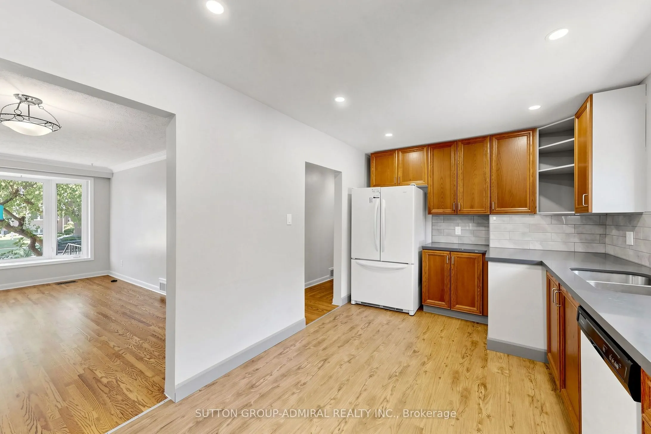 34 Paragon Road