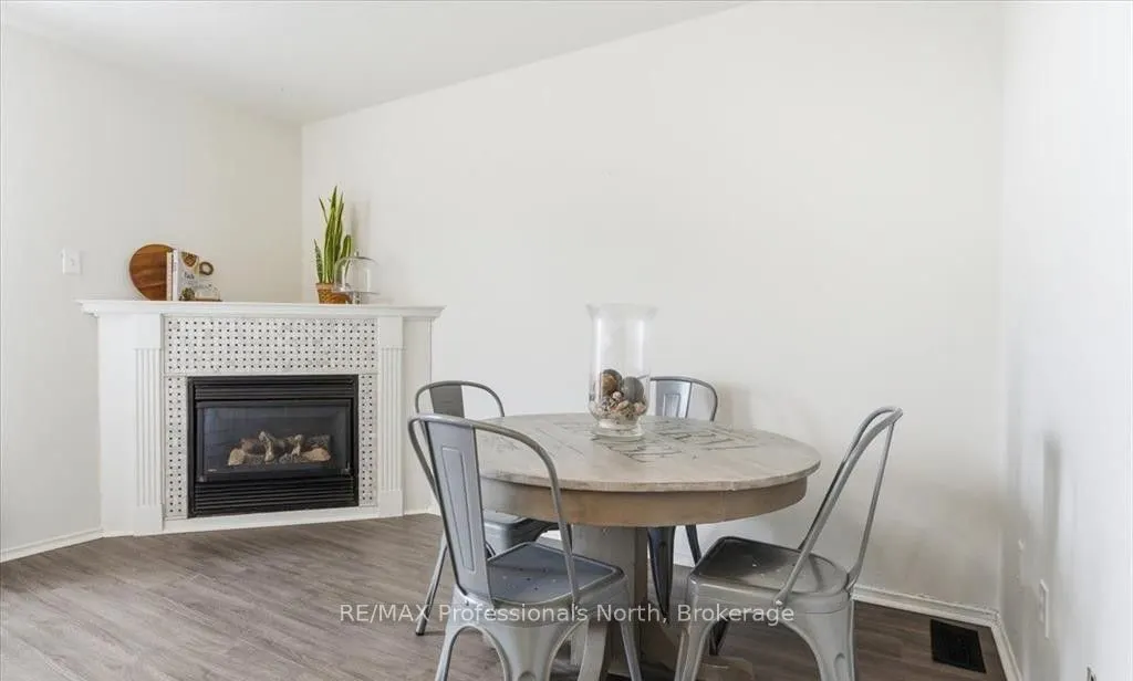 98 Roxton Road