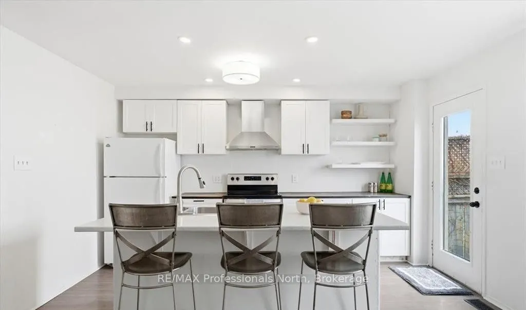 98 Roxton Road