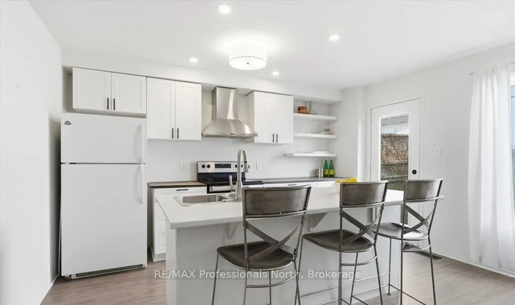 98 Roxton Road