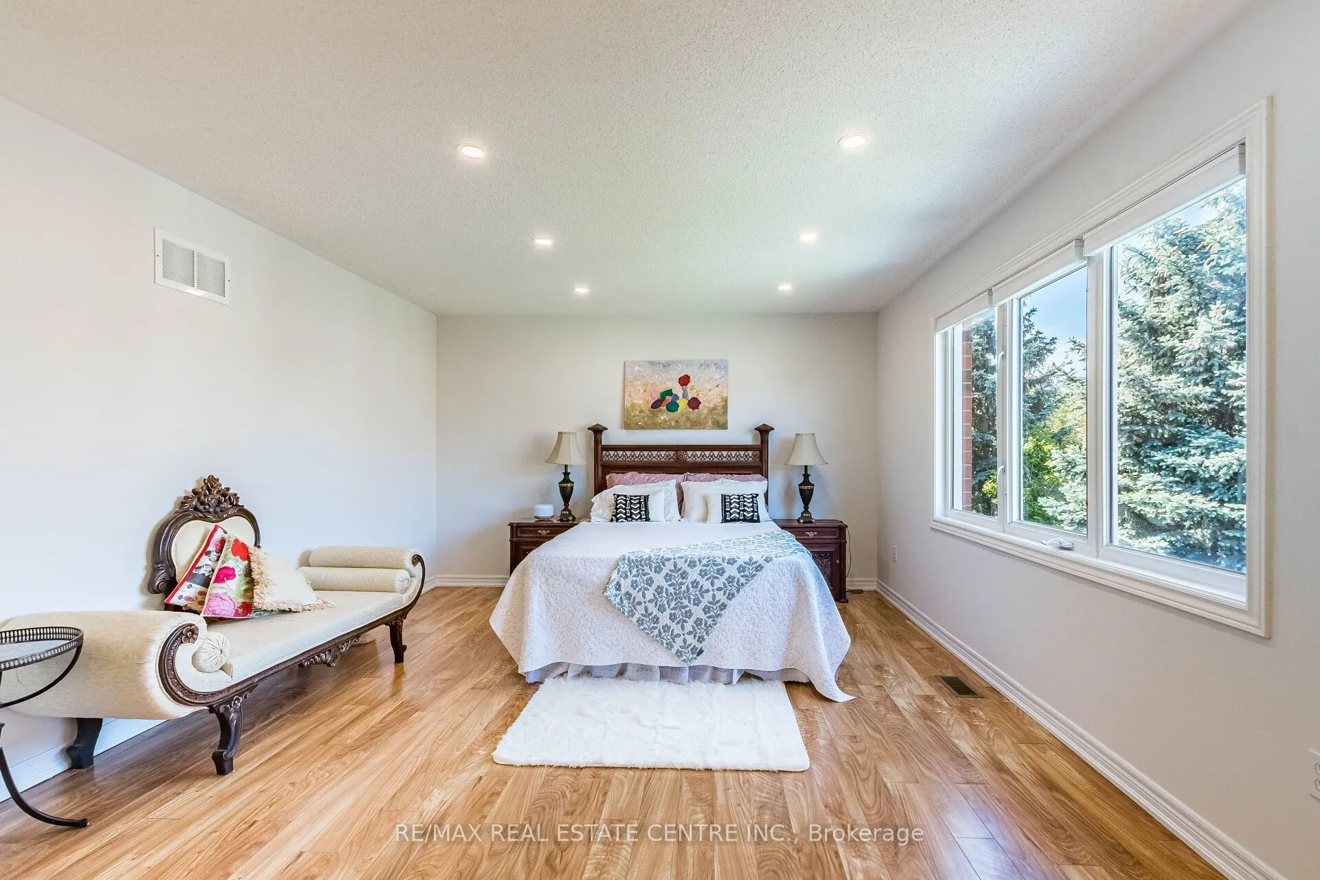 5343 Russell View Road