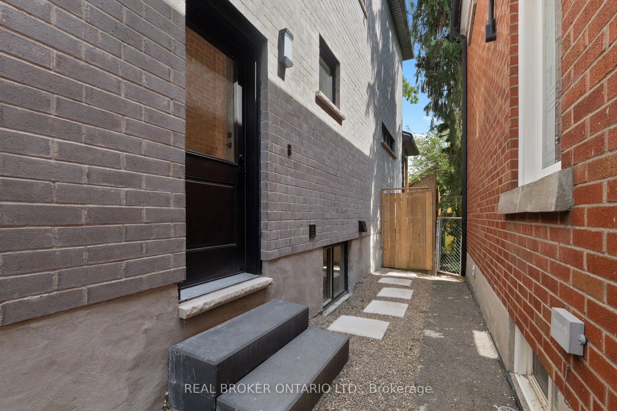 5 Marina Avenue