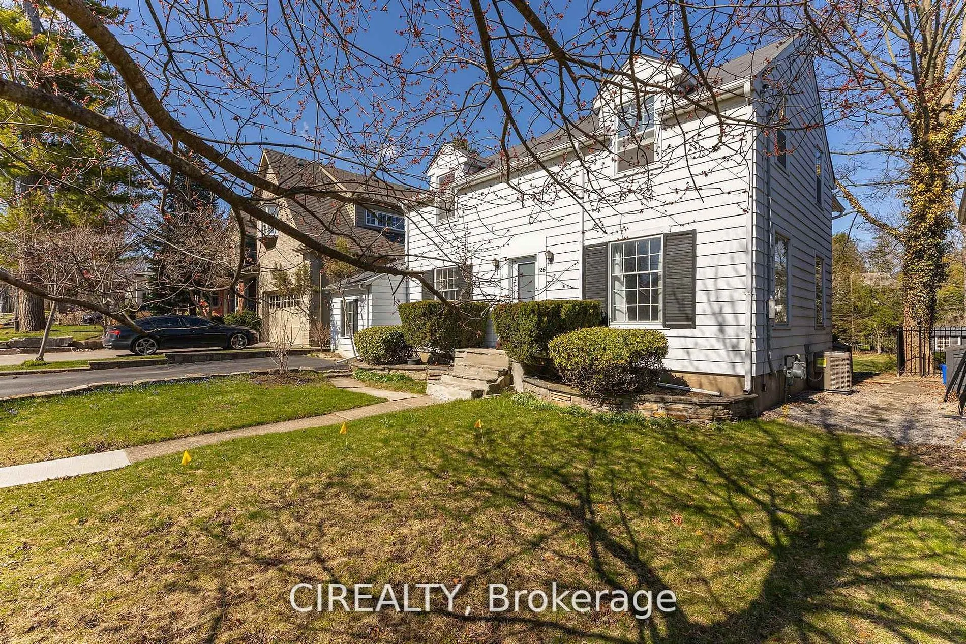25 Howard Avenue