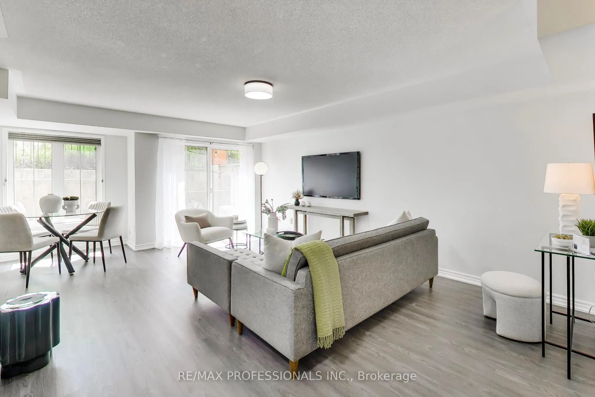 2460 Post Road #19