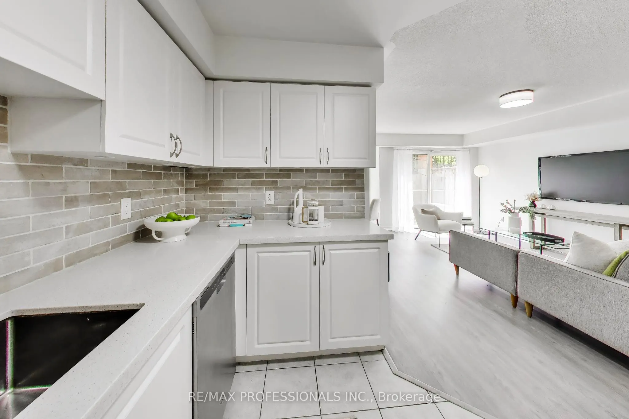 2460 Post Road #19