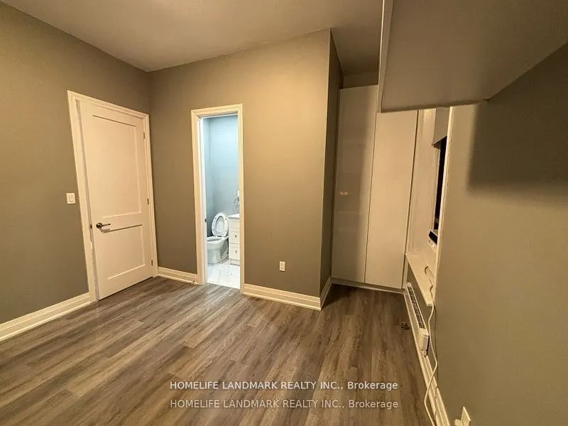 1347 Queen Street W