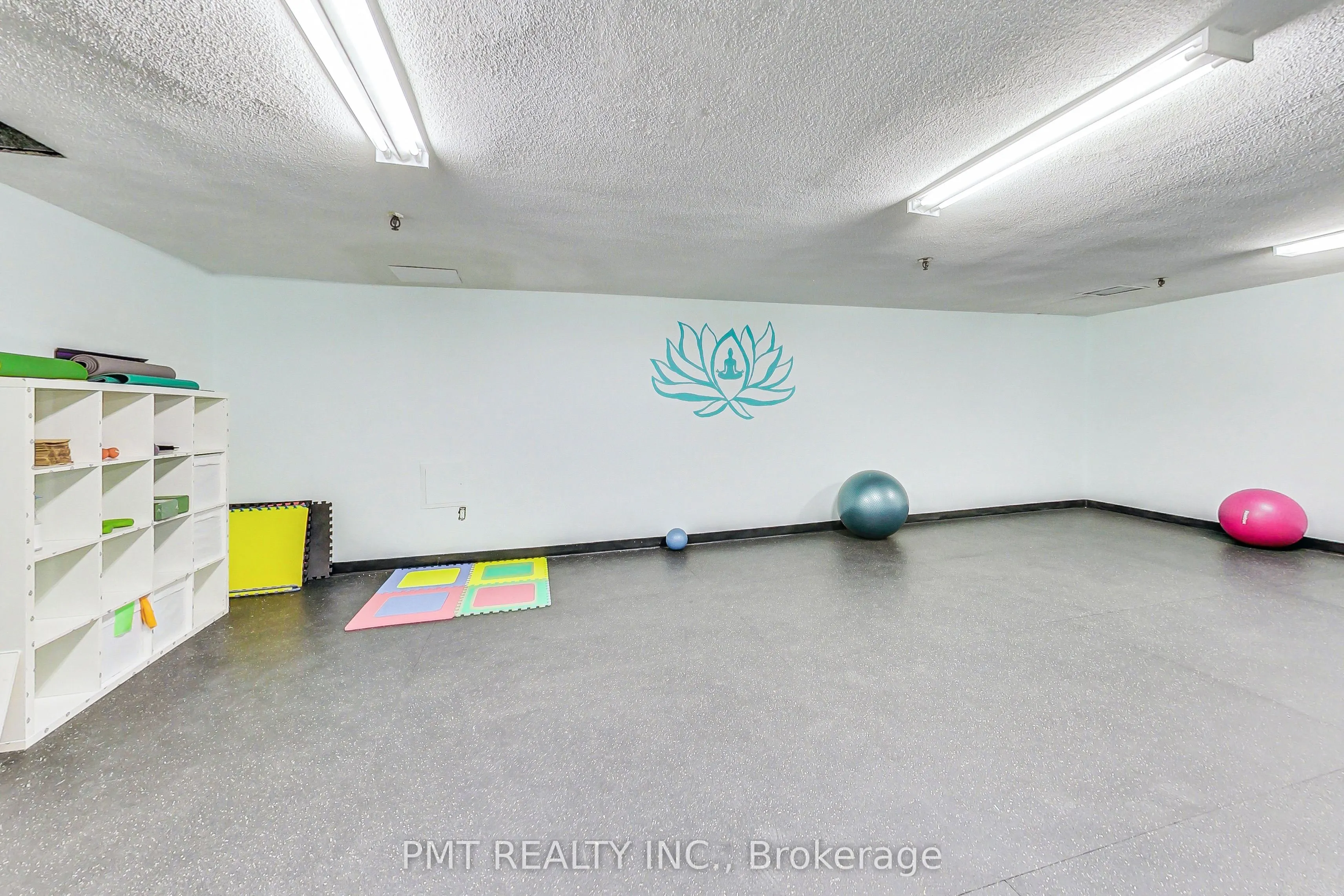 2323 Confederation Parkway #1105