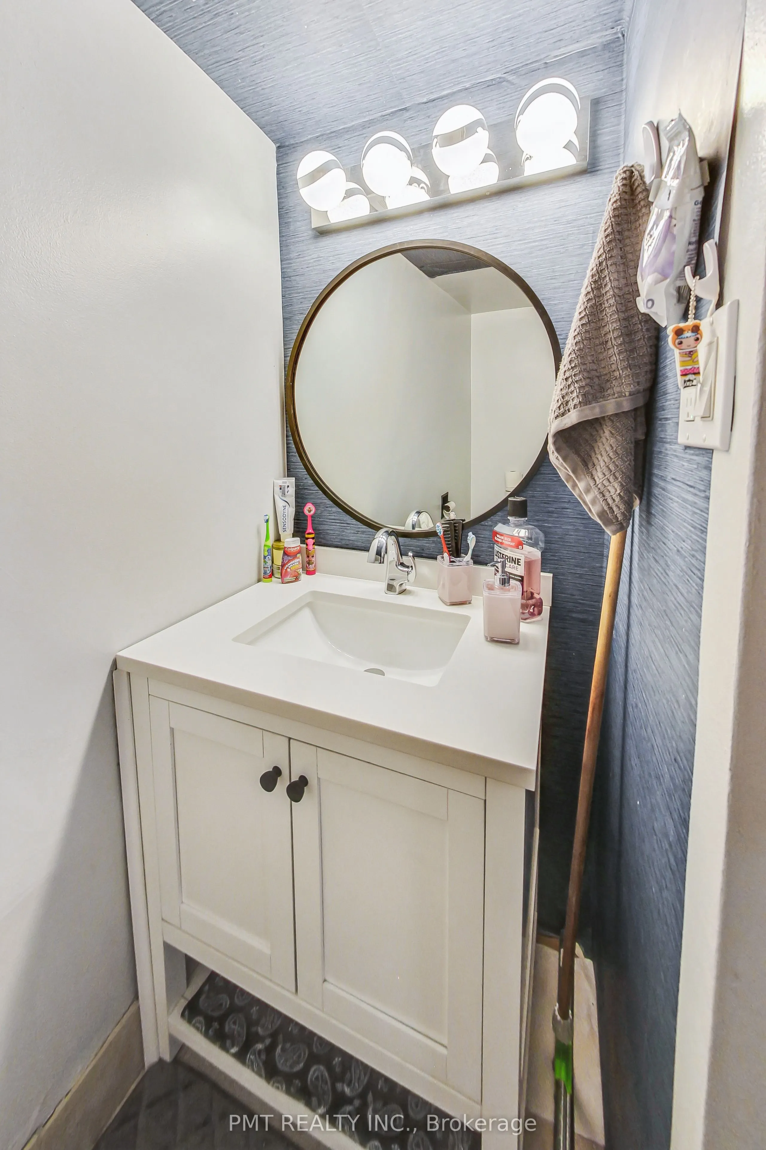 2323 Confederation Parkway #1105