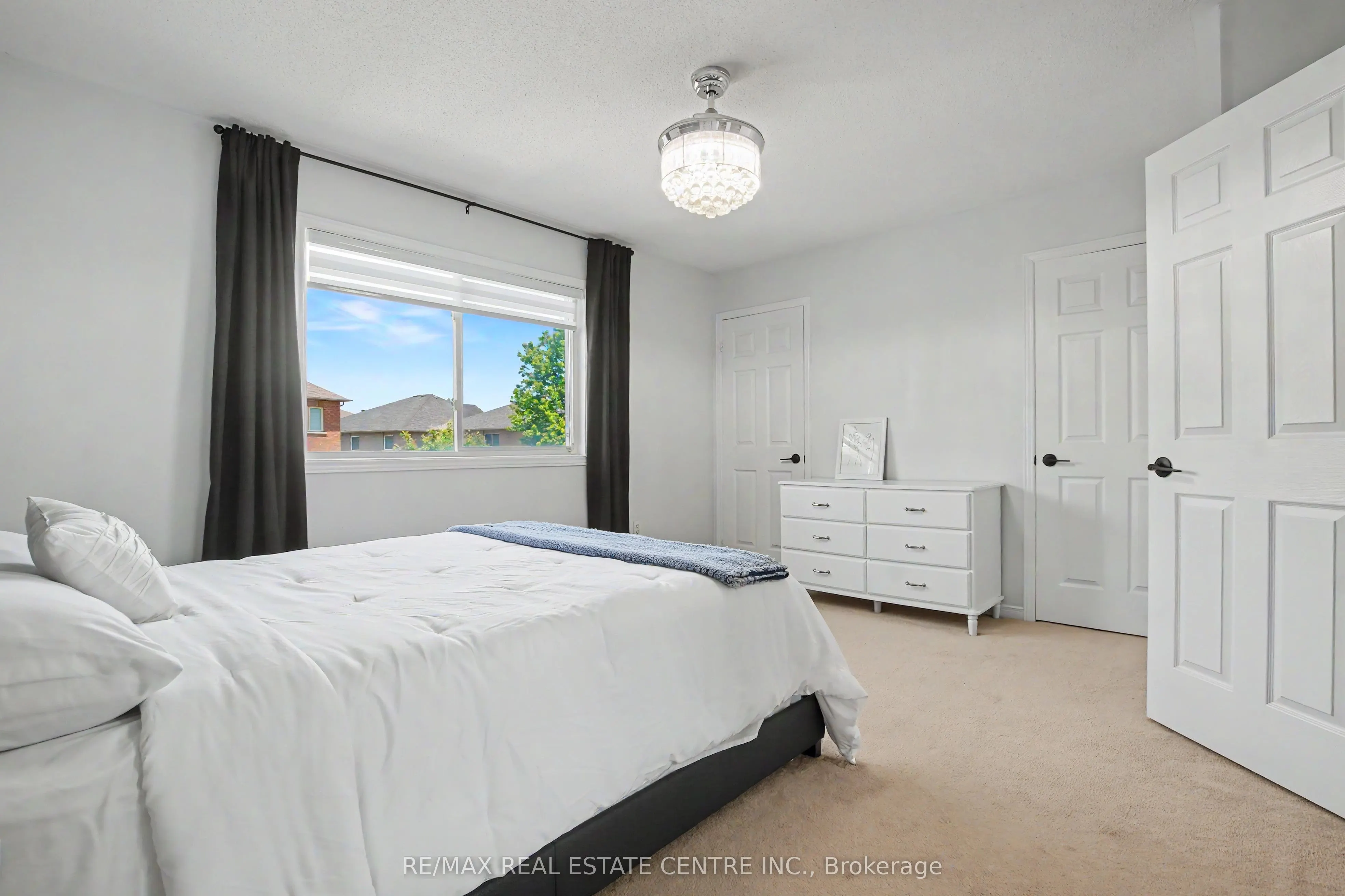 94 Timbertop Crescent