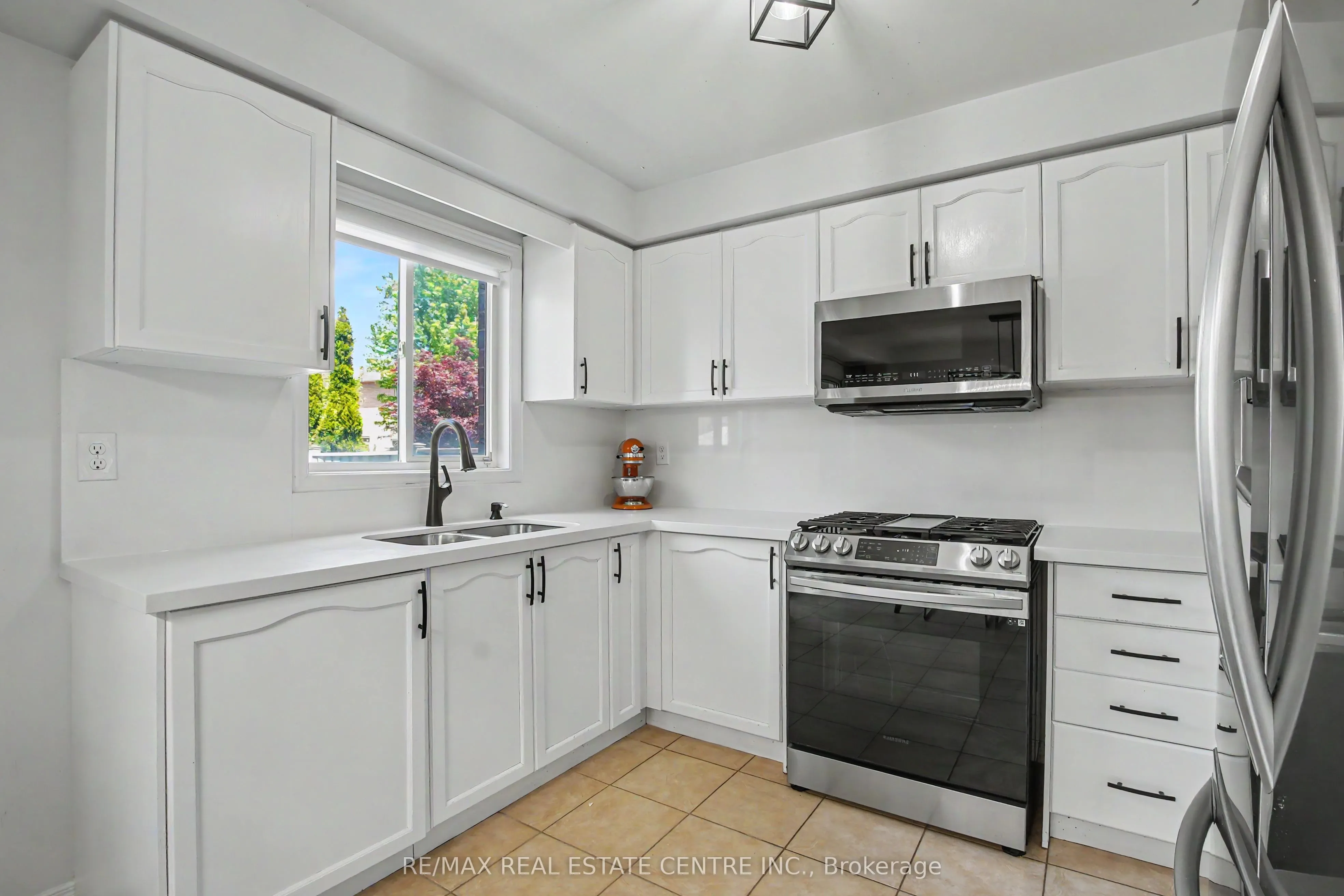 94 Timbertop Crescent