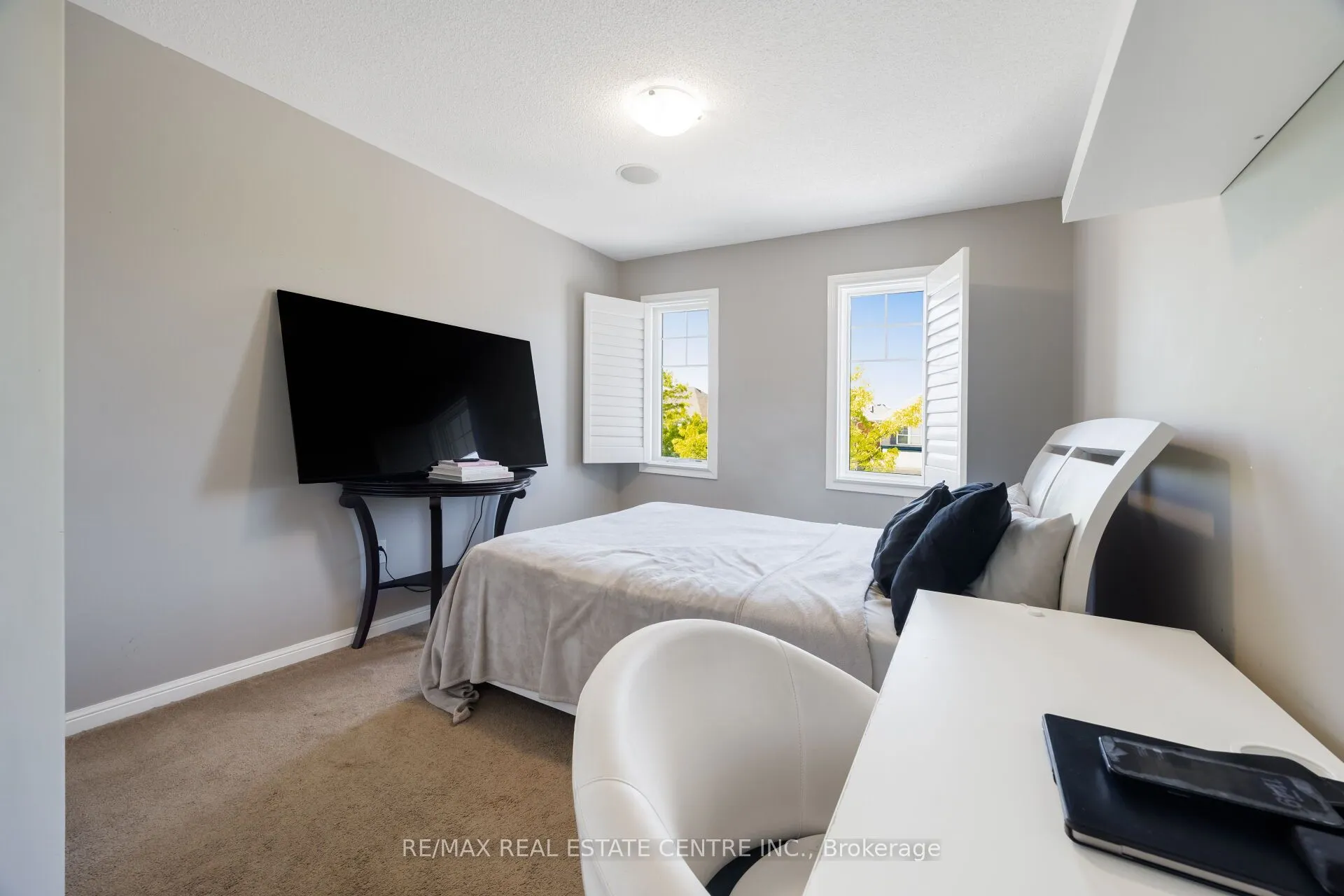 58 Seafair Crescent