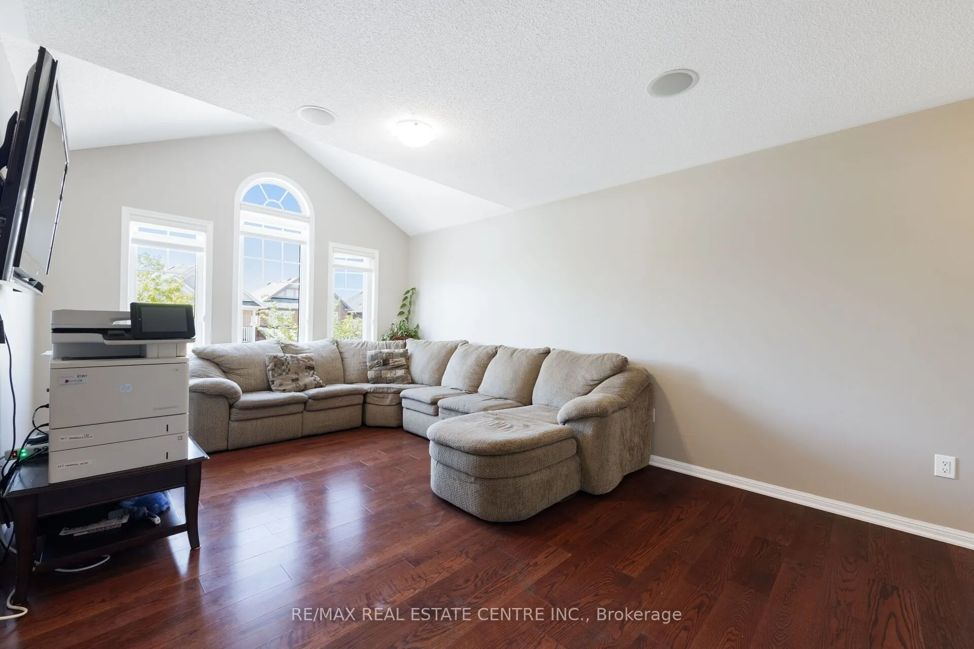 58 Seafair Crescent