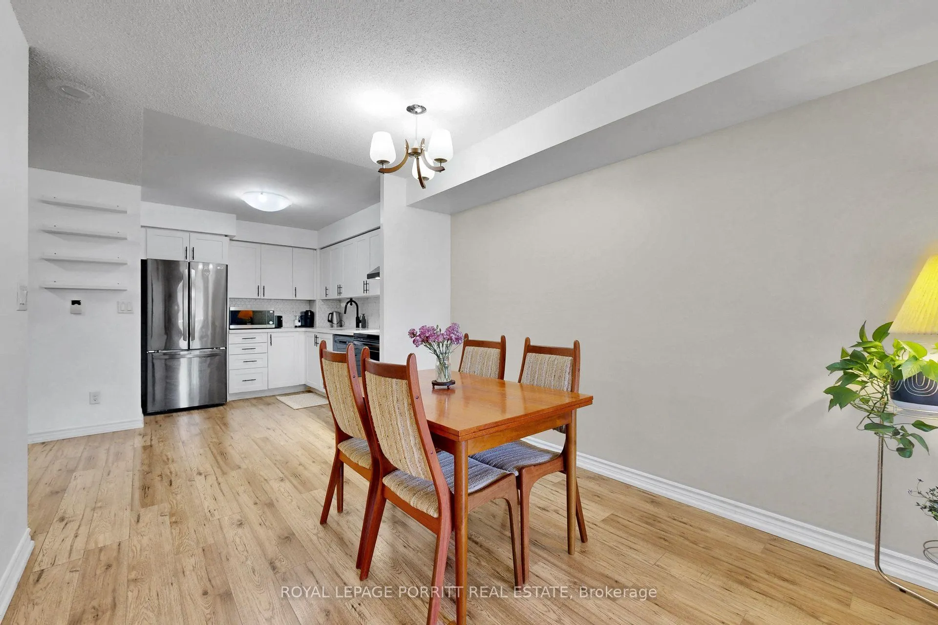 3888 Duke Of York Boulevard #927