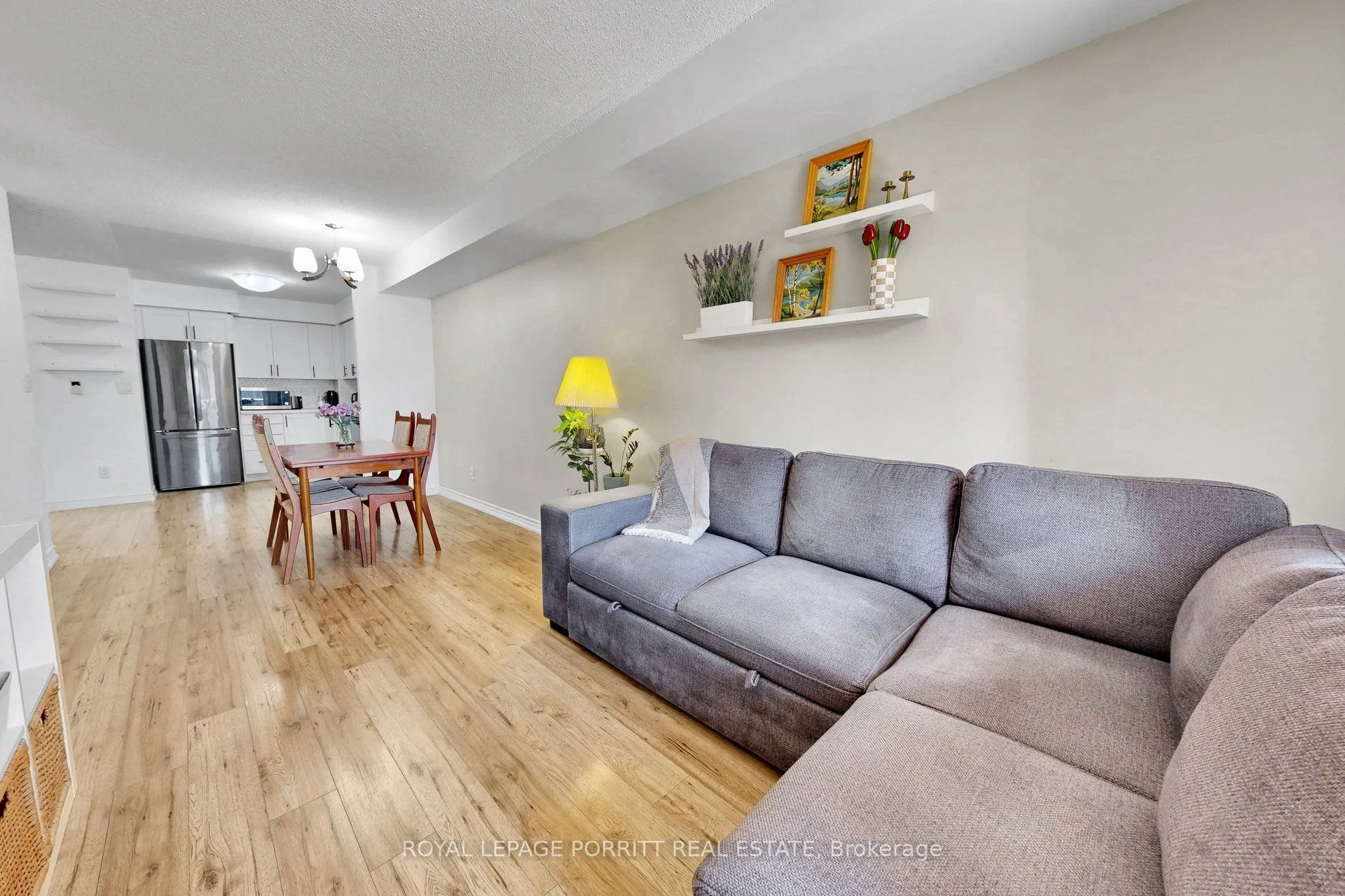 3888 Duke Of York Boulevard #927