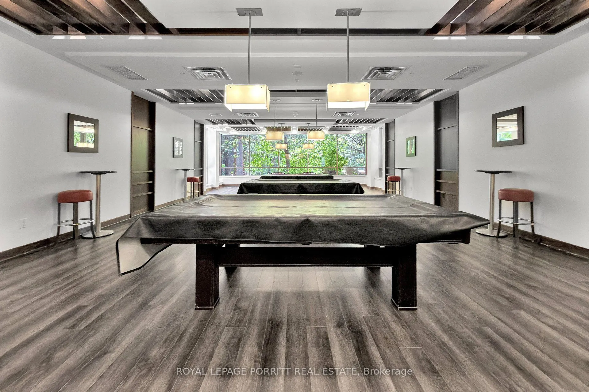 3888 Duke Of York Boulevard #927