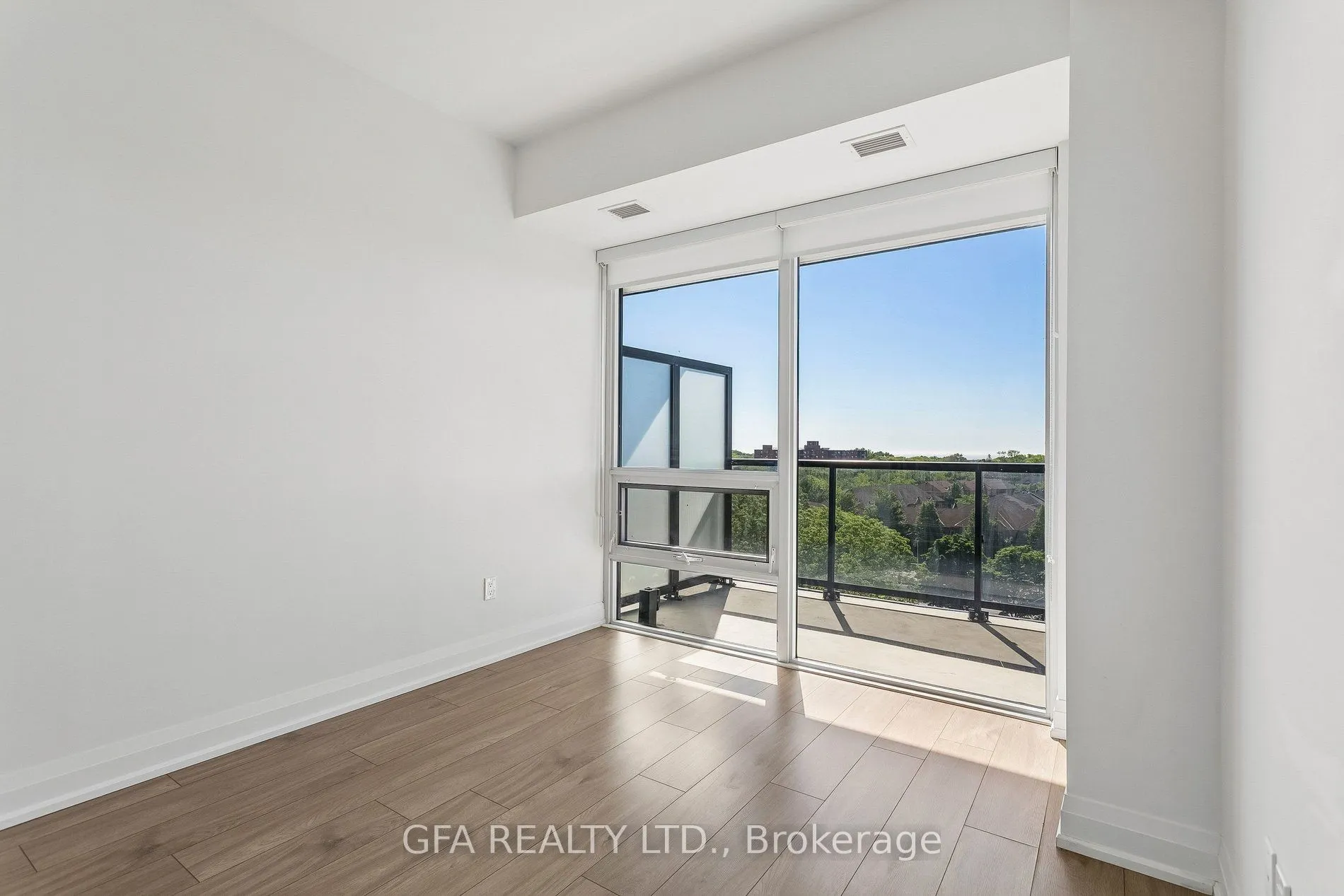 1035 Southdown Road #707