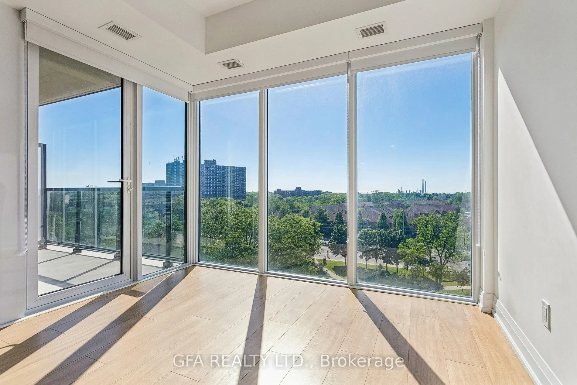 1035 Southdown Road #707