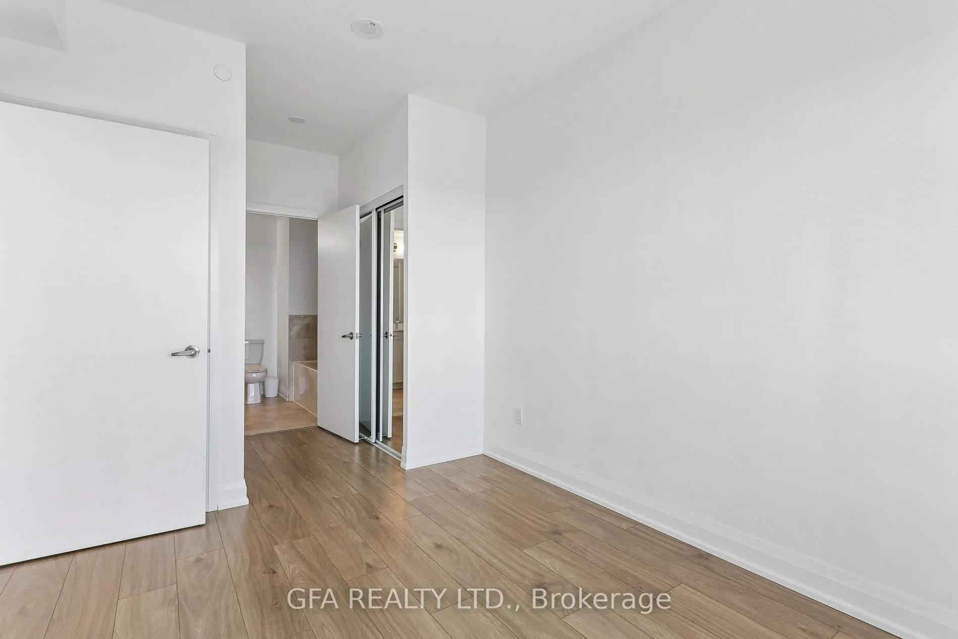 1035 Southdown Road #707