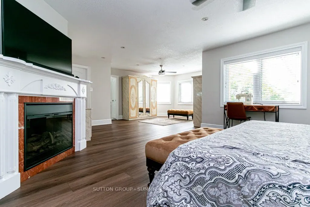 3739 St. Laurent Court