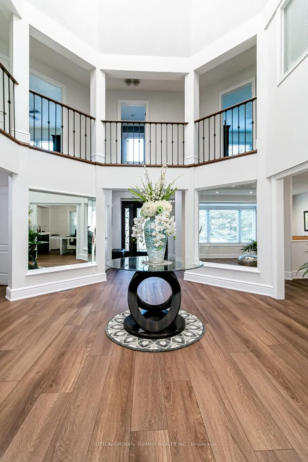 3739 St. Laurent Court