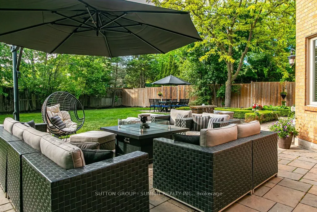 3739 St. Laurent Court
