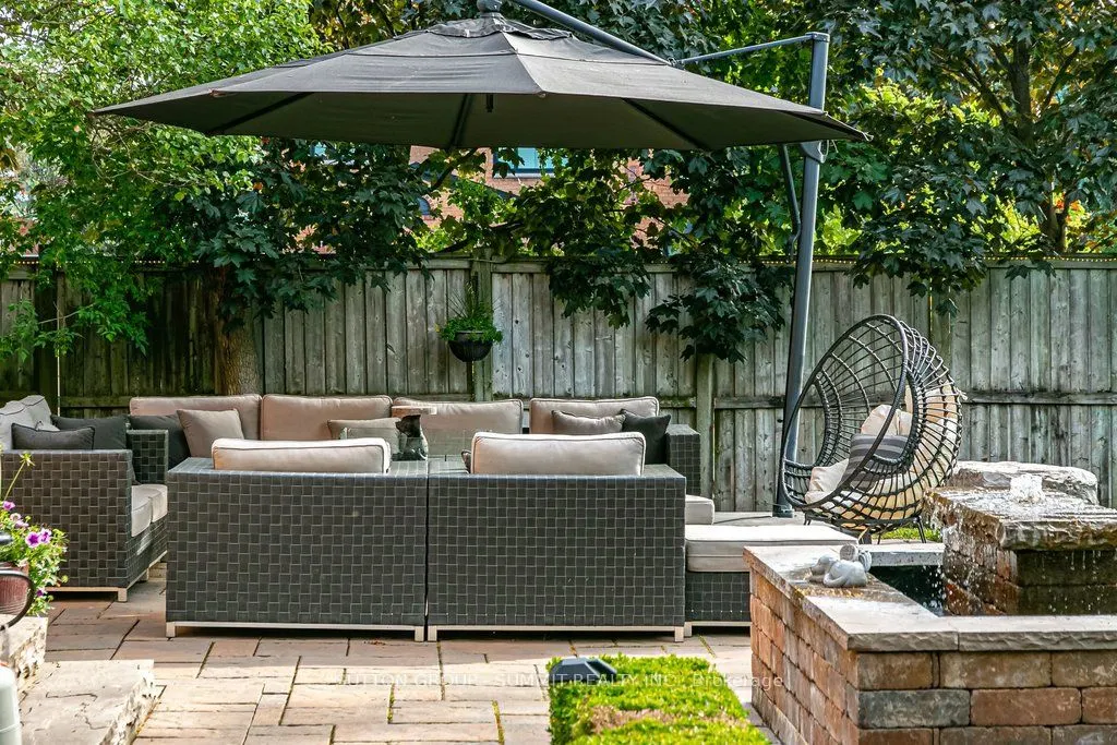 3739 St. Laurent Court