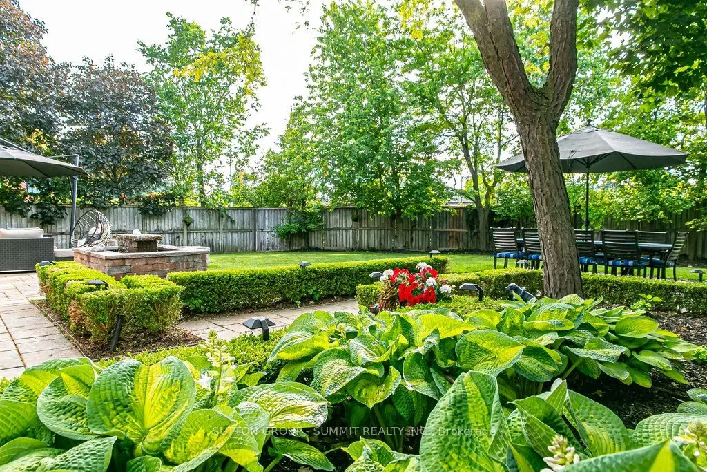 3739 St. Laurent Court