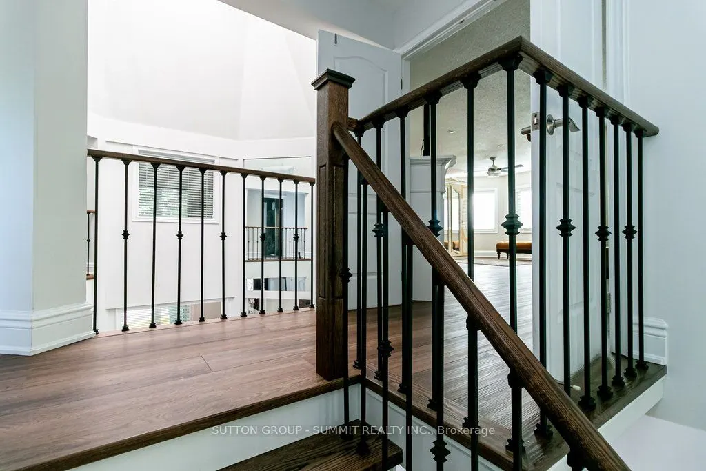 3739 St. Laurent Court