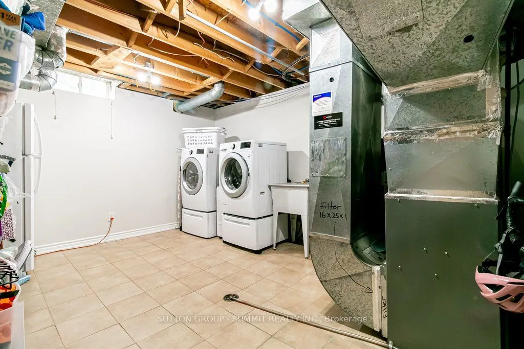 3739 St. Laurent Court