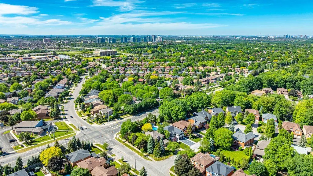 3739 St. Laurent Court