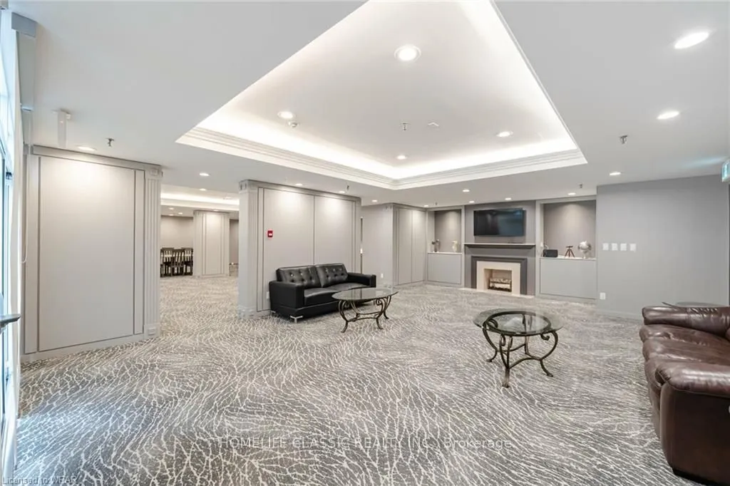 1001 Cedarglen Gate #617