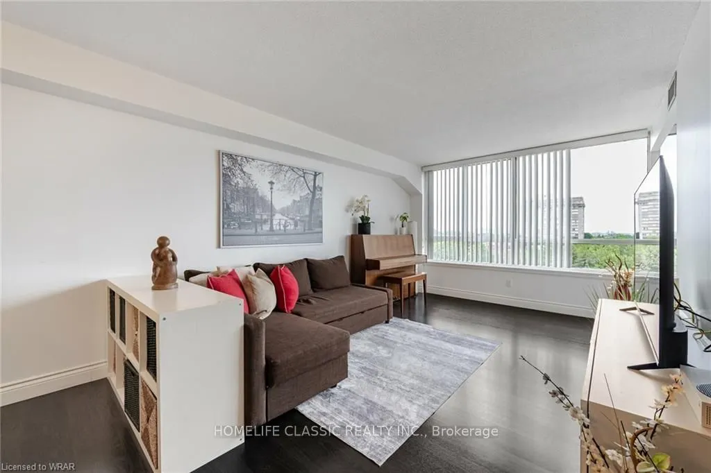 1001 Cedarglen Gate #617