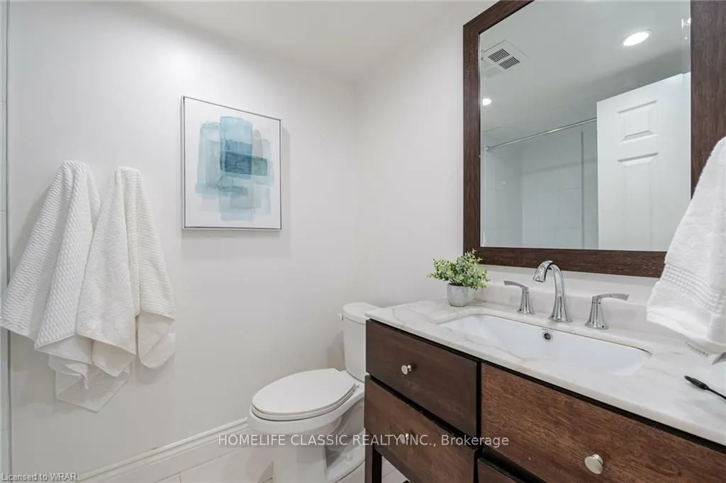 1001 Cedarglen Gate #617