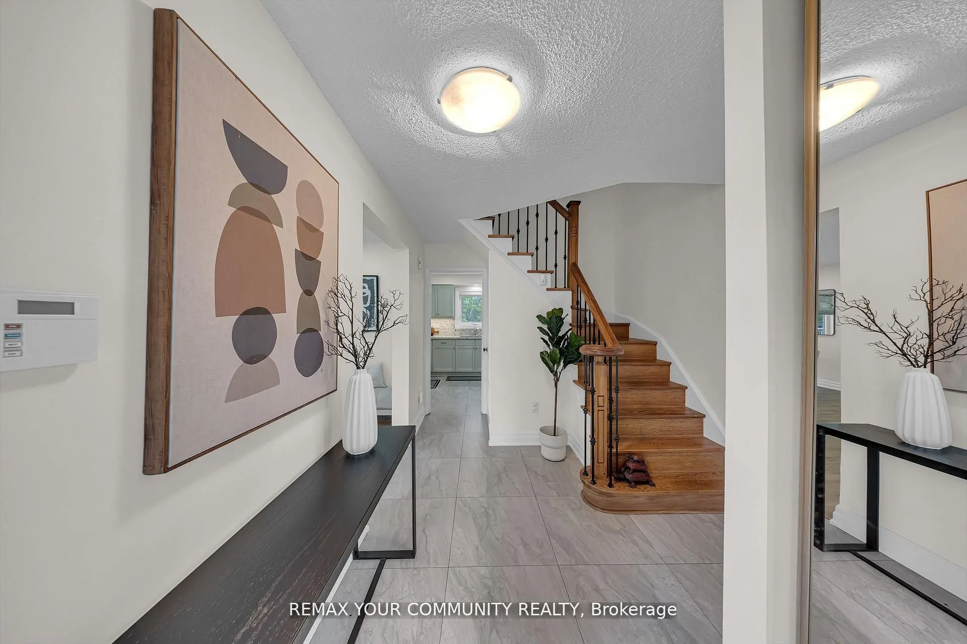 22 Madelaine Crescent