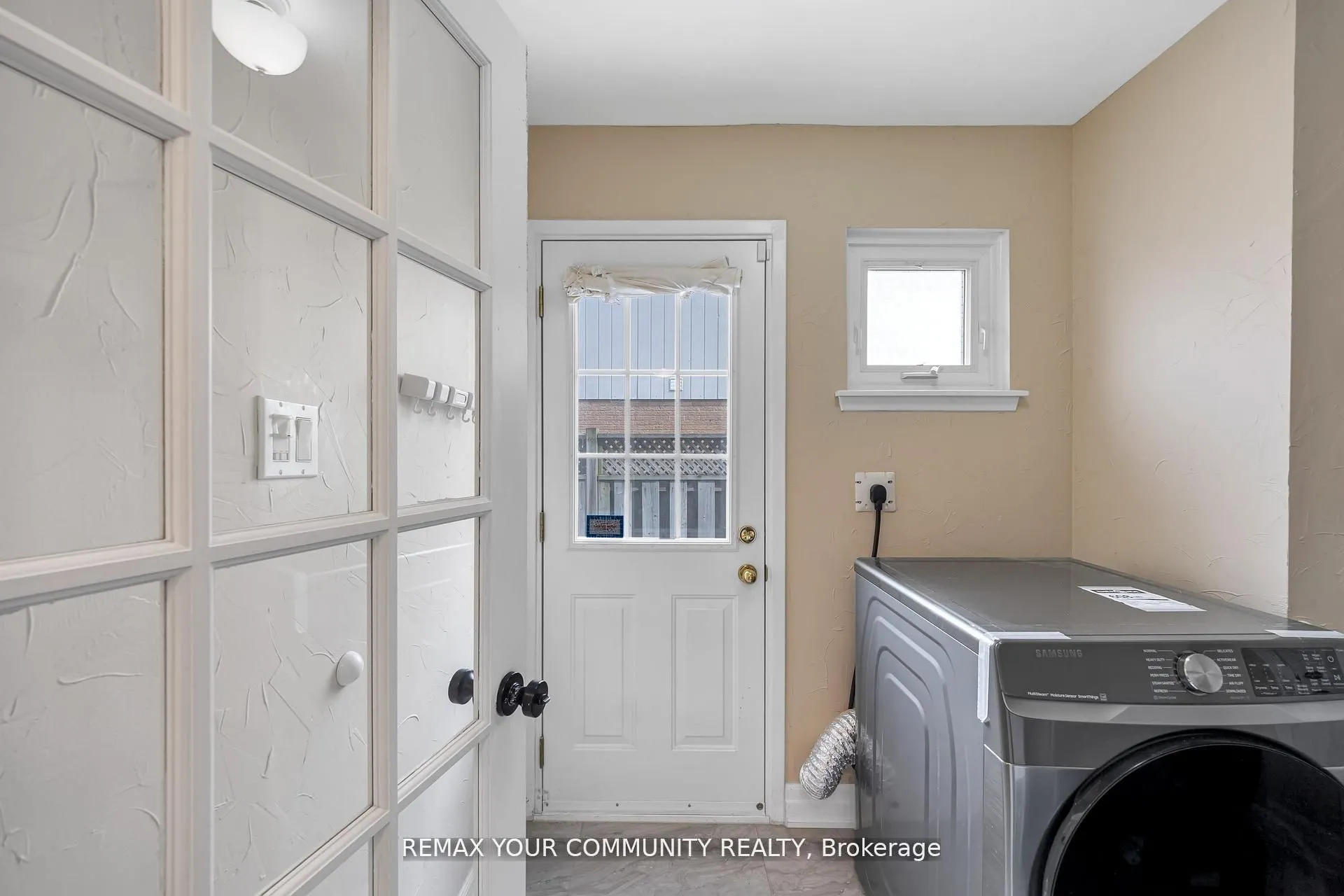22 Madelaine Crescent