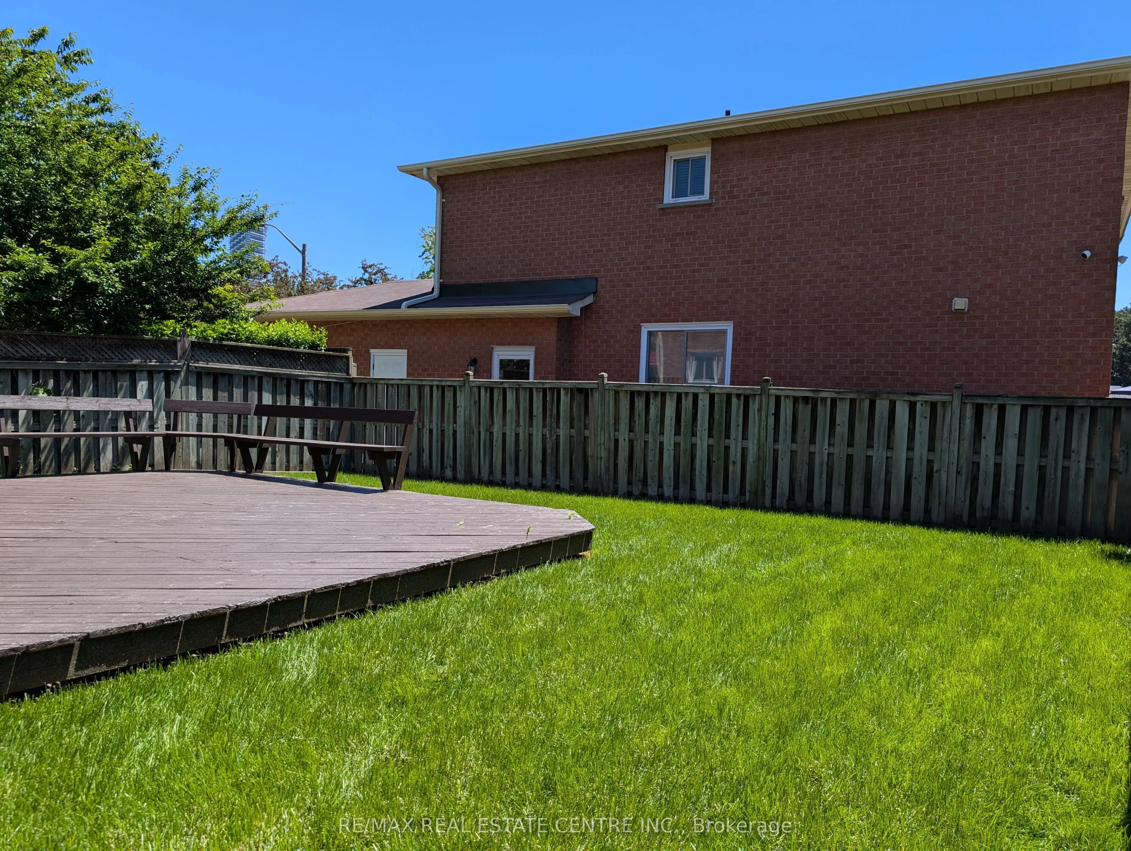 796 Buckingham Court