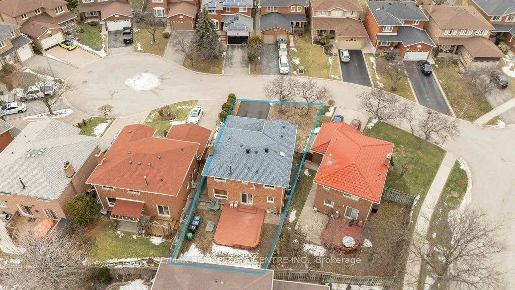 796 Buckingham Court