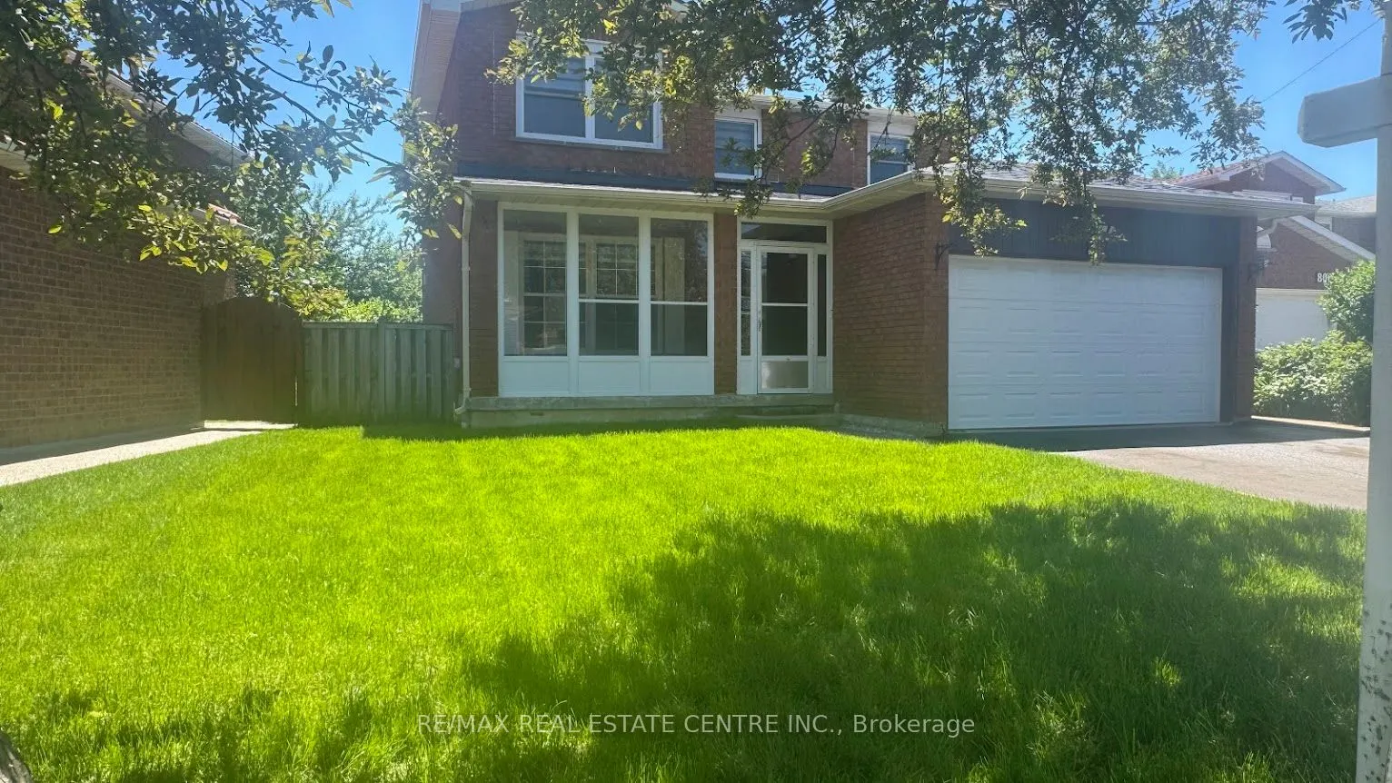 796 Buckingham Court