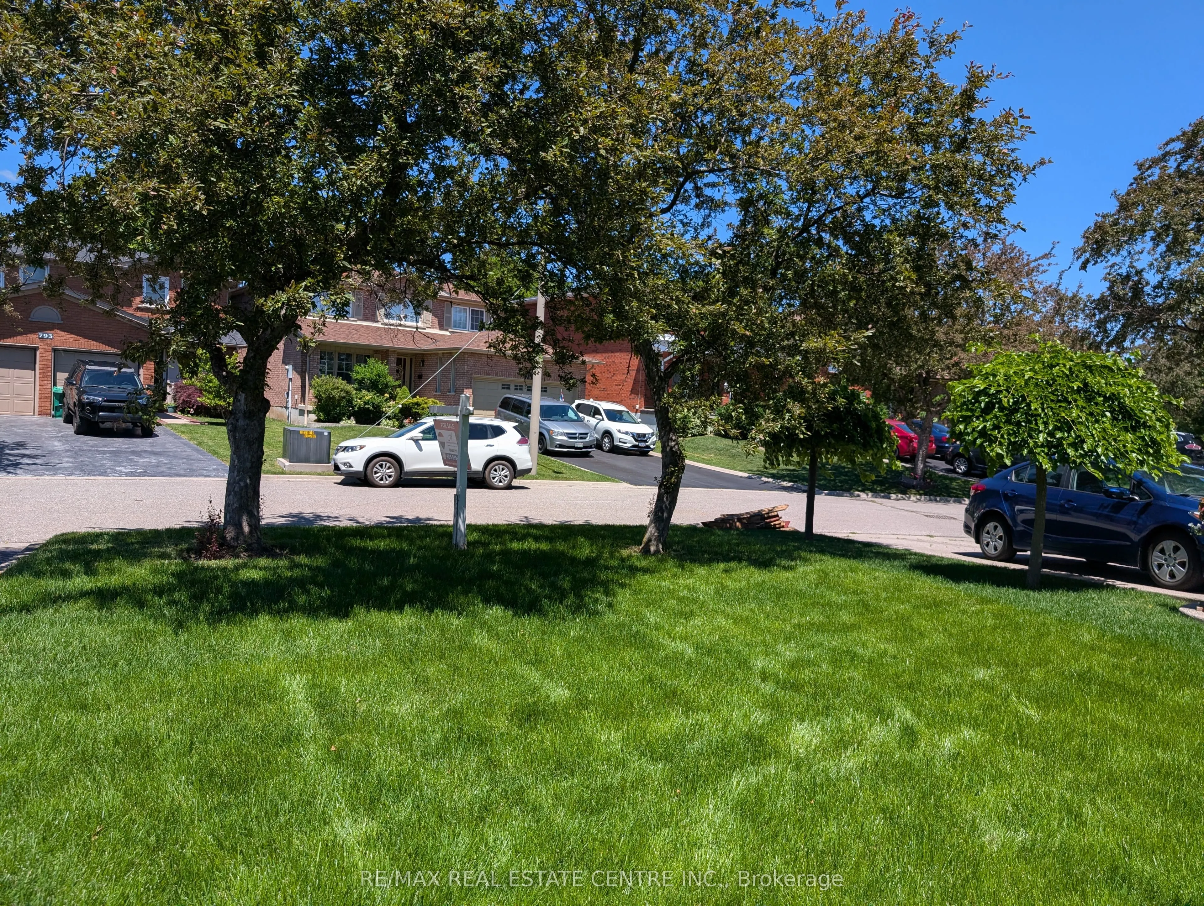 796 Buckingham Court