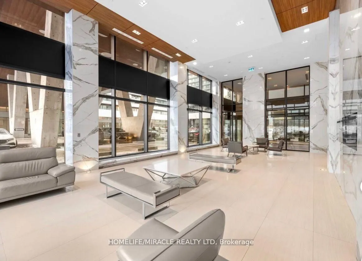 20 Shore Breeze Drive #4804