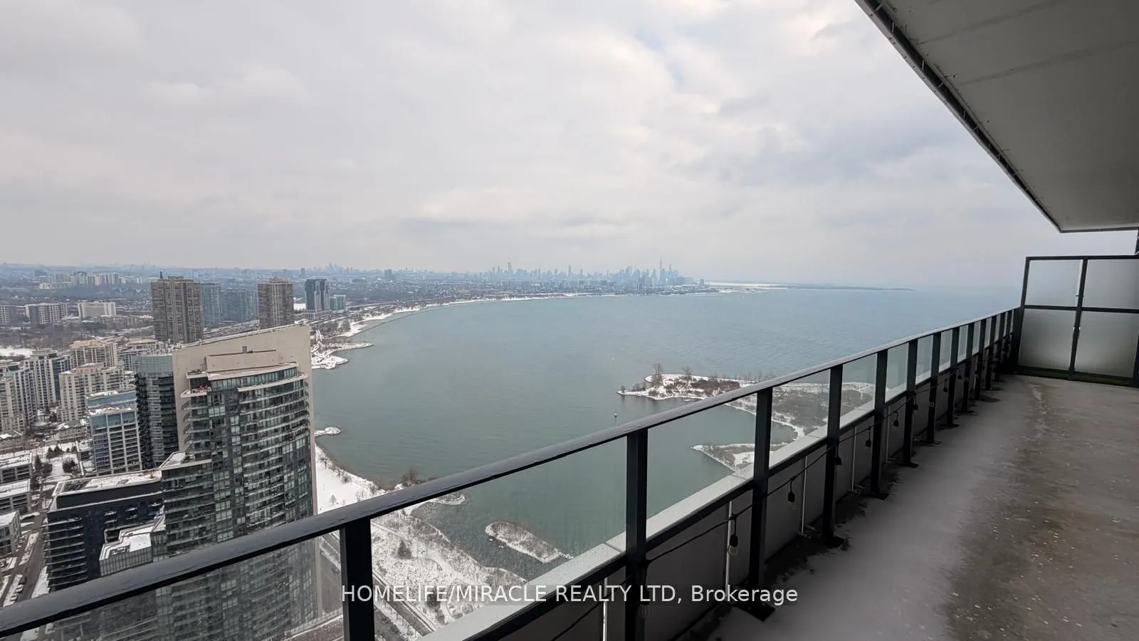 20 Shore Breeze Drive #4804