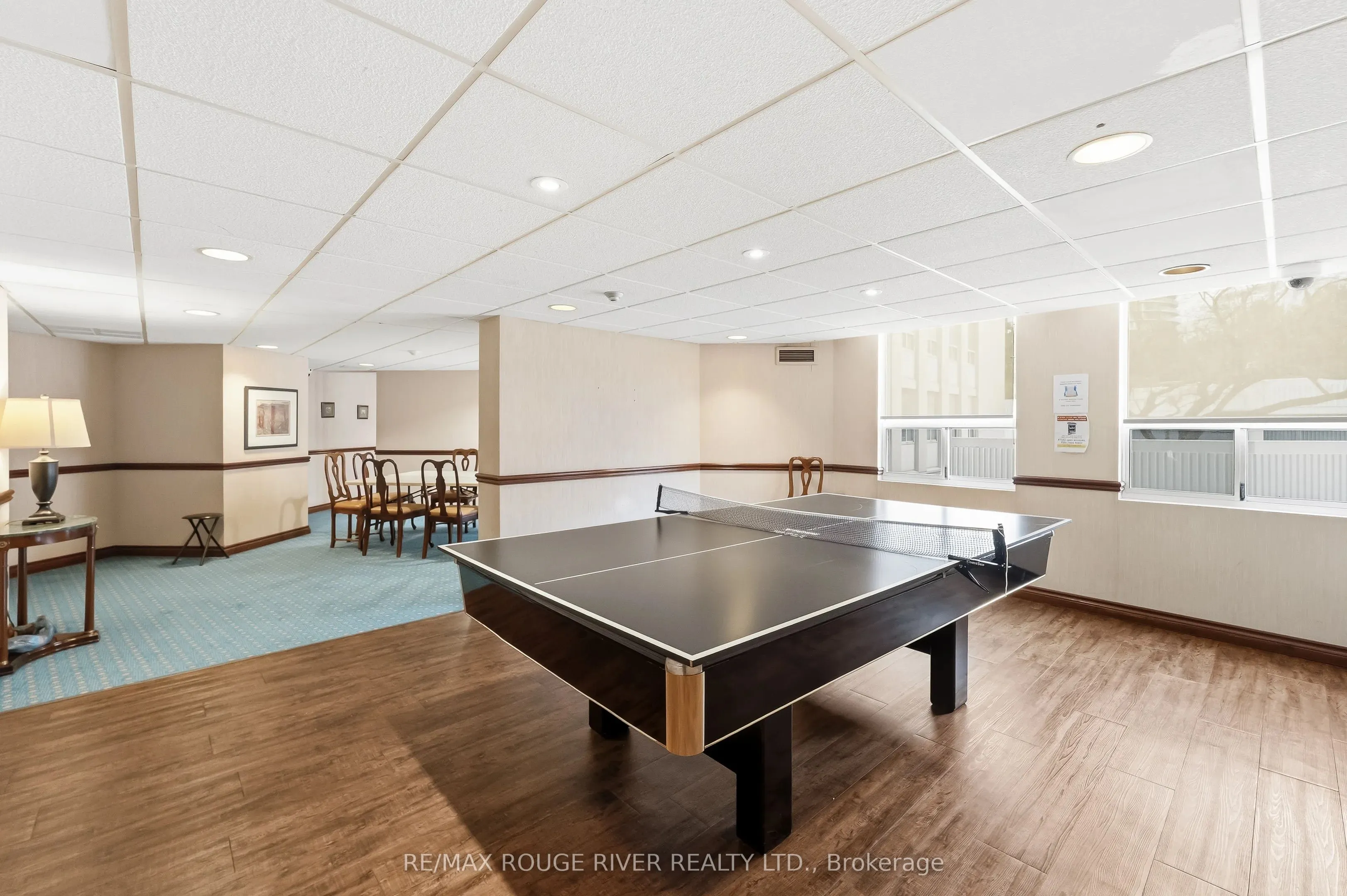 3650 Kaneff Crescent #1008